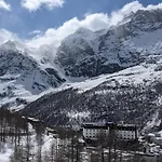 Cervinia 2121 - & Mountain Panorama Breuil-Cervinia