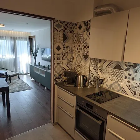 Cervinia 2121 - & Mountain Panorama