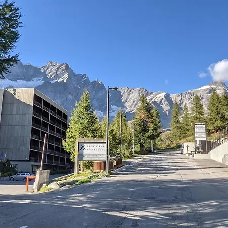 Cervinia 2121 - & Mountain Panorama Breuil-Cervinia