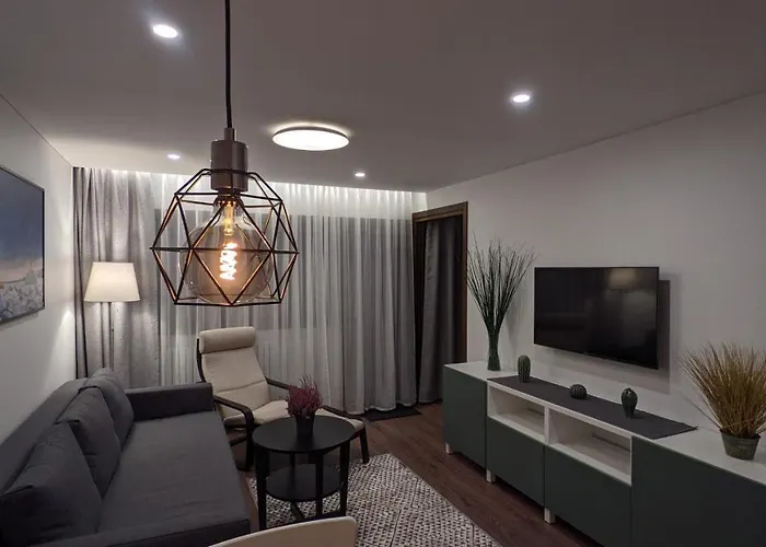 Cervinia 2121 - & Mountain Panorama