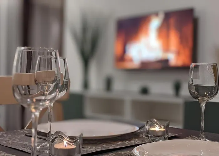 Cervinia 2121 - & Mountain Panorama