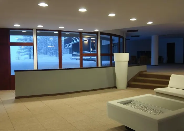 Cervinia 2121 - & Mountain Panorama